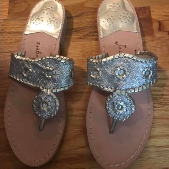 Jack Rogers Size 8 
Silver/Platinum (sparkle)
NEW - Picture 1 of 1